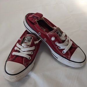 women Comverse All Star, Burgandy color, size 6